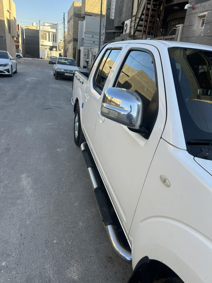 2012
كير عادي رقم بغداد
مكفوله كير محرك تبريد حداديه 
السعر ٩٠
المكان كربلاء
***********
