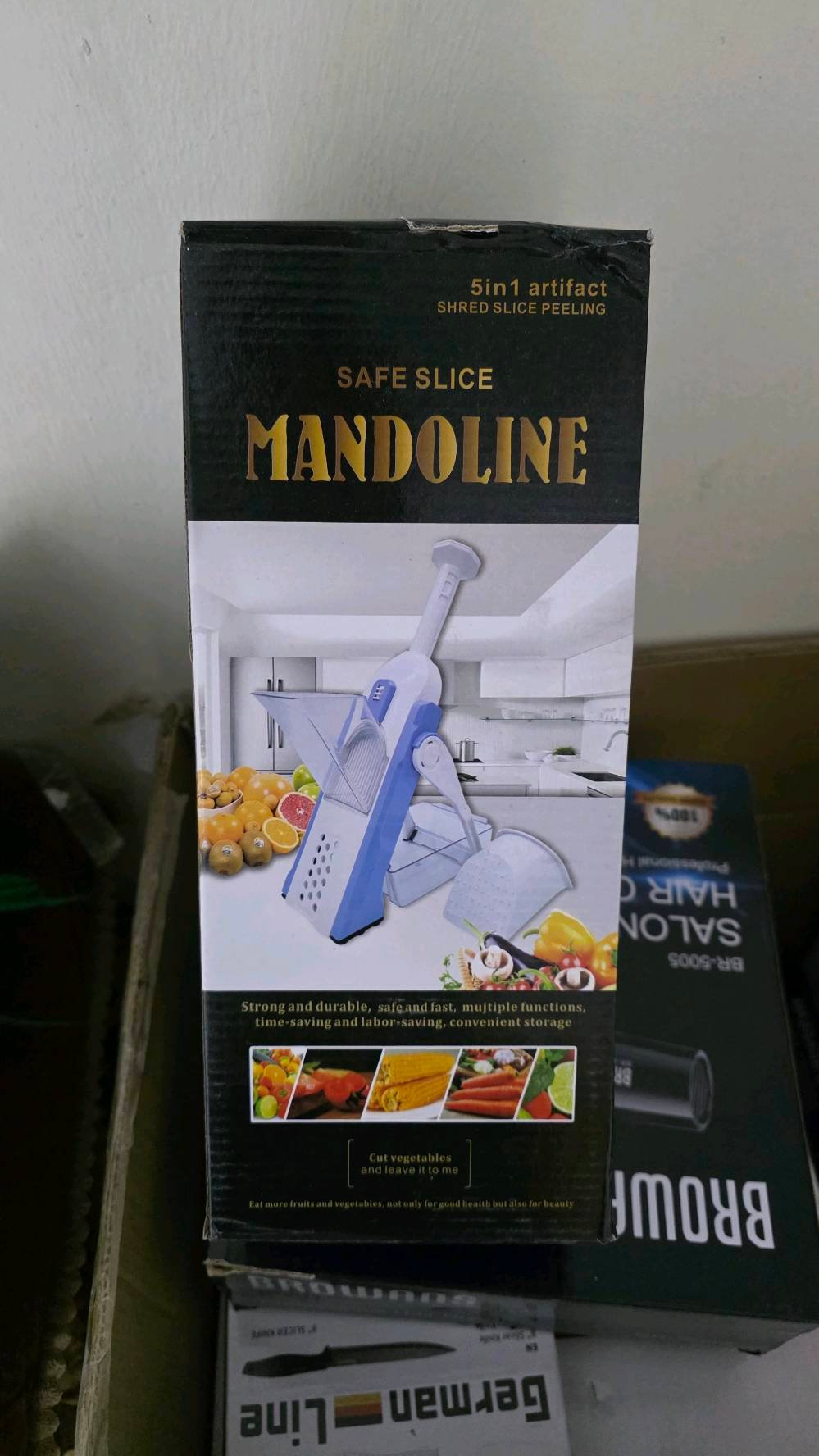 للبيع غراض جديد بالجيس اصلي بسعر مناسب