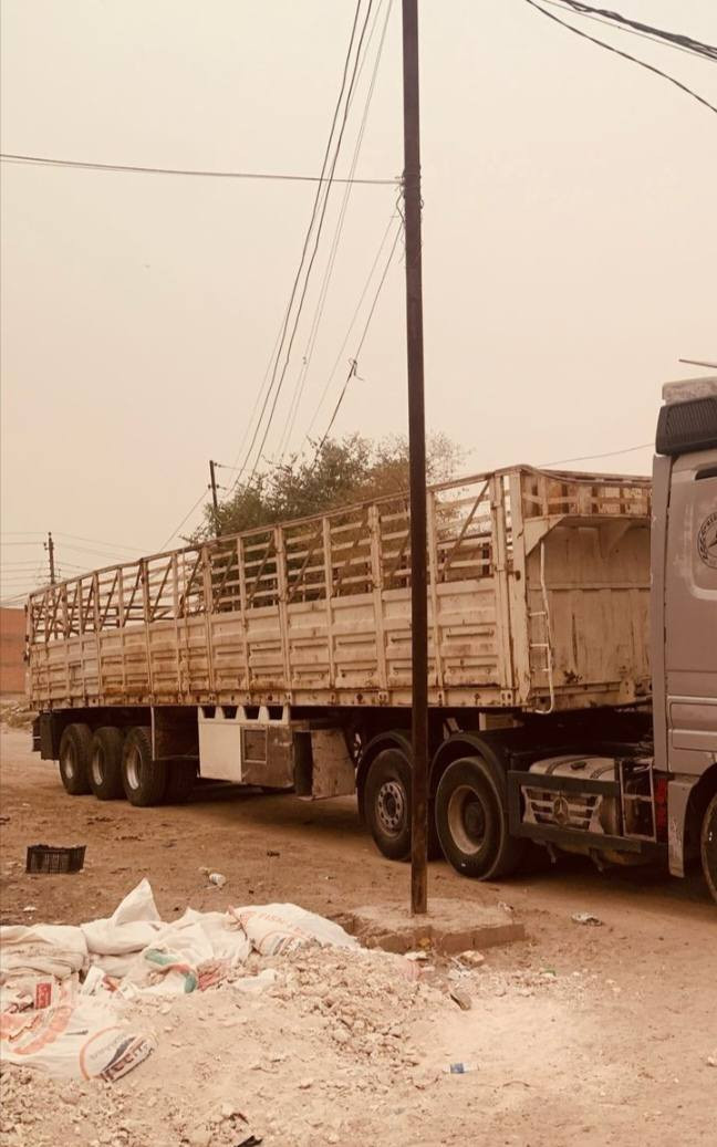 السلام عليكم للبيع عربانه بدي سيكام طول ١٣ و٦٠ تخم تاير ٣ محاور الثالث جفت دناكير ١٤ ثنين مربع وثالث مدور مكان ابو غريب سعر ٩٠ الاستفسار ***********
