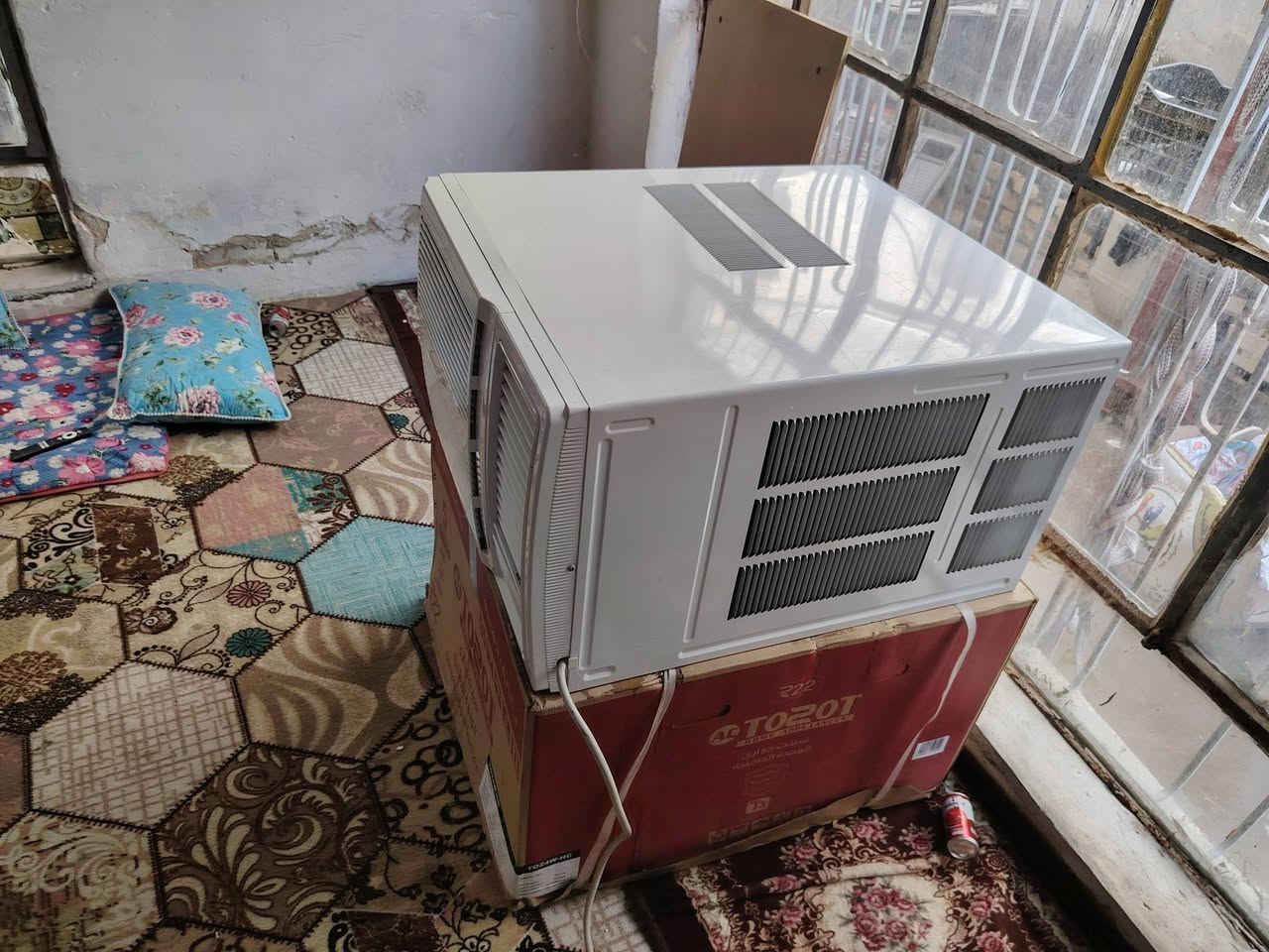 سلام عليكم مكيفات حجم 2 طن توسوت وكرافت موديل 2026
واحد مستعمل 10 فقط واحد جديد مكاني كربلاء طويريج 

سعرهن 750 تعرفون سعرهن مليون و130 هنا بس اني ابيع ب750 بيهن ضمان 3 سنوات 

***********
