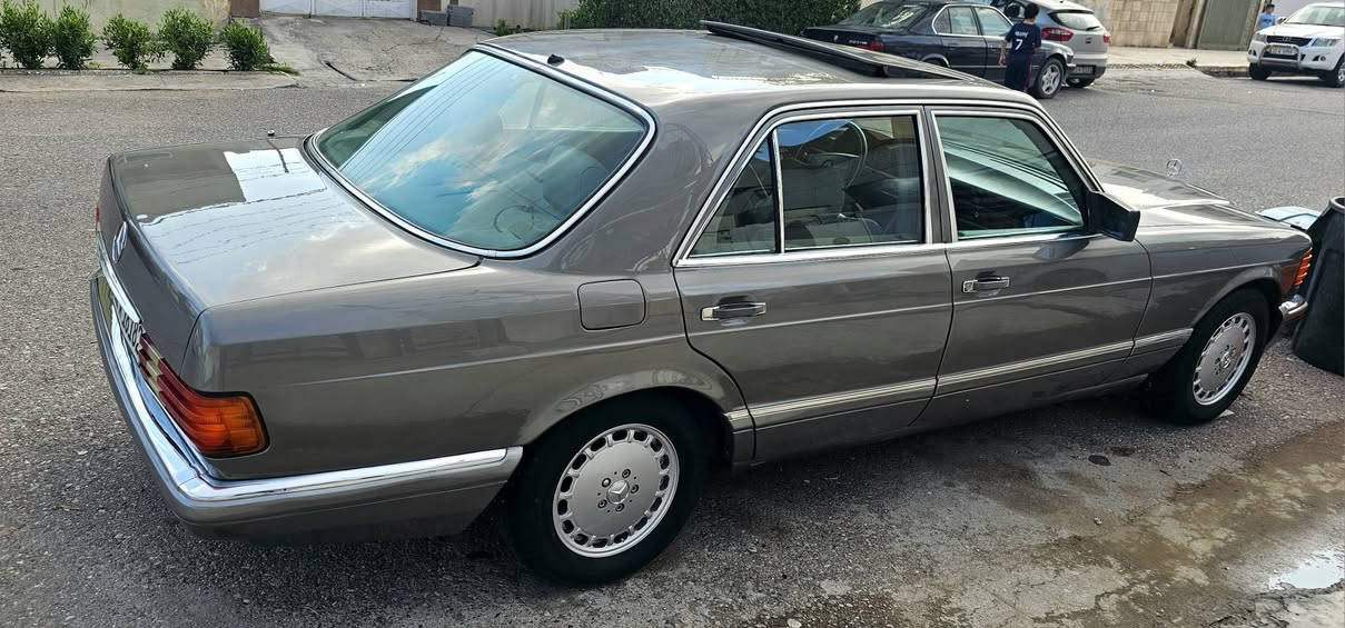 🚙مرسيدس رئاسى 👑💪موديل ٨٧ فول مواصفات👌 محرك ٦🔥 صبغ خارجي للجمالية✔️ السيارة باقي على وضع الشركة 👍سنوية جديد بأسمى سعر مناسب ٨٥ 💲مكان السياره اربيل ***********واتس🔛تبديل او اراوس السيارة أربيل, العراق
