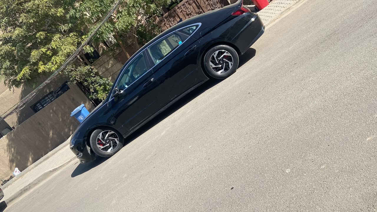 للبيع سوناتا موديل ٢٣ هايبرد السياره بيها ٤ قطع صبغ اثر شخوط قويه بالتقسيط بغداد فقط السعر الكلي ٢٠٠$ مقدمه ١٠٠$ وكل شهر ٥$ ٠***********
