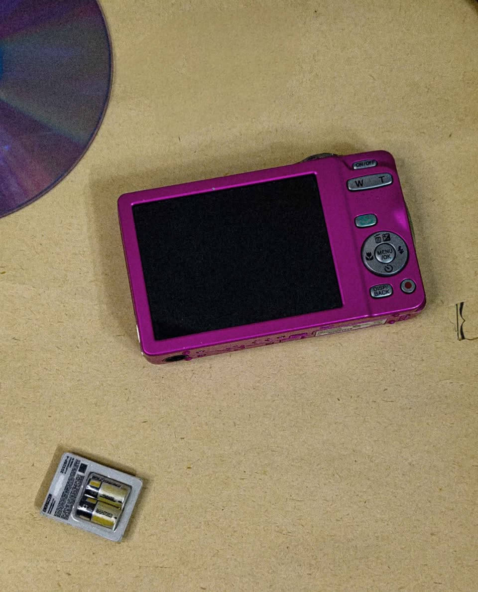 كاميرا دجتال فوجي مع جميع الملحقات توصيل موجود لكل العراق بغداد, العراق


**إذا كنت صاحب هذا الإعلان وتريد حذفه لأي سبب، رجاءا أرسل رسالة إلى الدعم الفني**