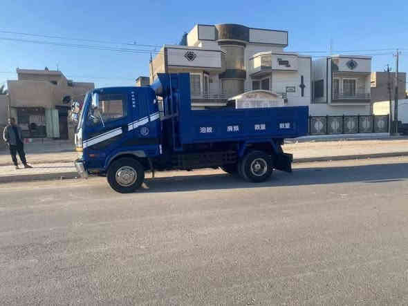 فوصه بزون موديل 2005 لمكان بغداد سعر 175    ***********
