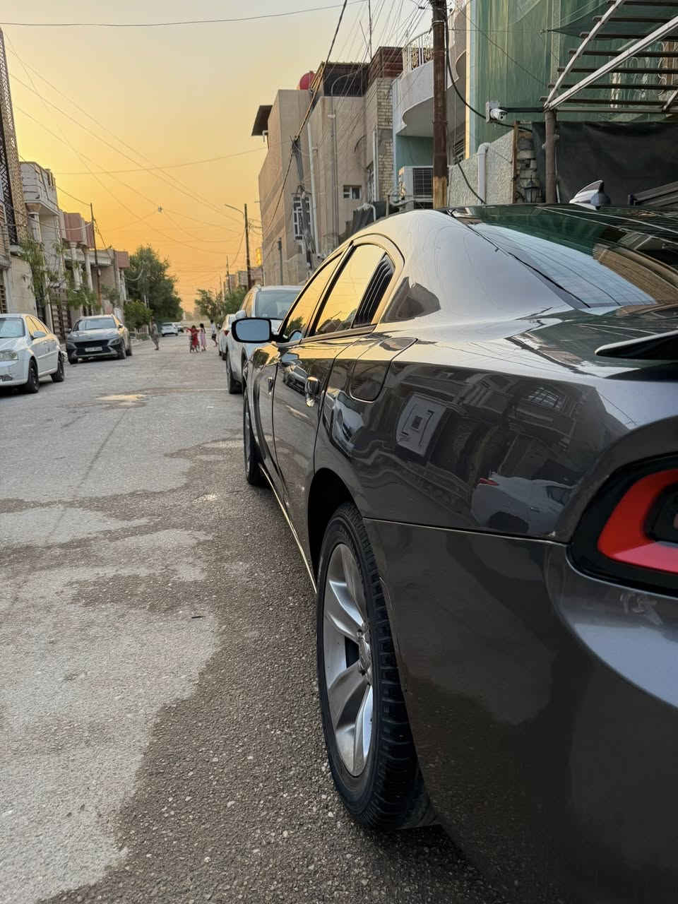 DODGE CHARGER 2016 SXT
جارجر SXT 2016 فيلي
المواصفات :
ويل 18 
هيتر بالمري 
شاشة جبيرة
كشن كهرباء
تعيتم ذاتي بالمراية الوسطية
تبريد ثلج 
لايت زينون LED زرع عدسات
السيارة عليها برمجة يعني انسى شي اسمة حماوة 
حدادية جديدة
تشغيل عن بعد 
بصمة دخول وبصمة تشغيل 
كير ومحرك كفالة عامة
وبعد مواصفات SXT المعروفة
السيارة ماشية 114 الف ميل 
رقم بغداد الإنكليزي بأسمي تحويل ثاني يوم 
بجم كبس حادث السيارة باب خلفي وجاملغ صبغ 
السيارة رايدها ب 154 وبيها مجال بسيط للطيبين 
مكاني بغداد الشعب للتواصل ***********
