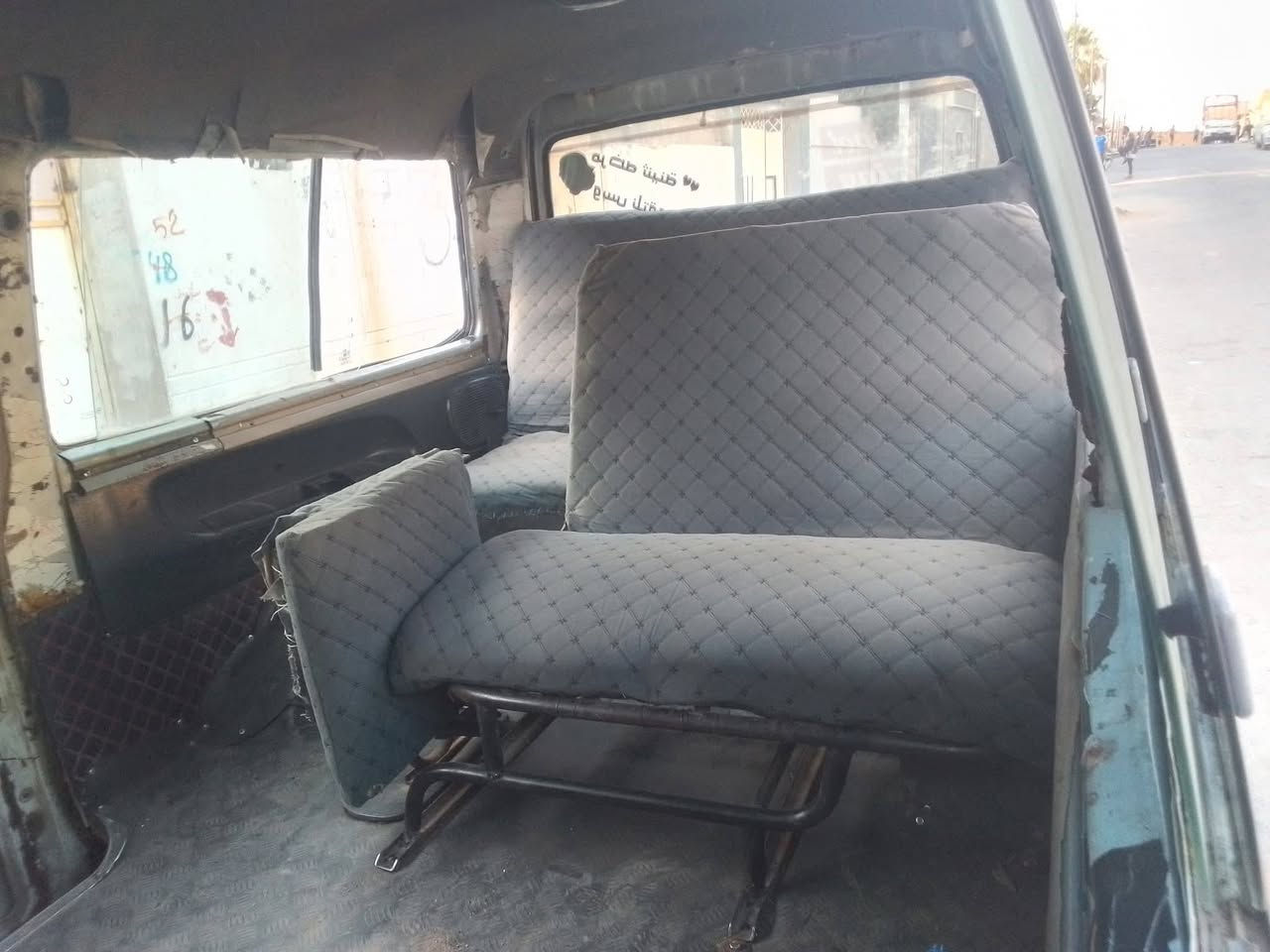 كيا بستا للبيع محرك كايم رقم احمر نينوى 12ورق للاستفسار الاتصال على الرقم ***********
