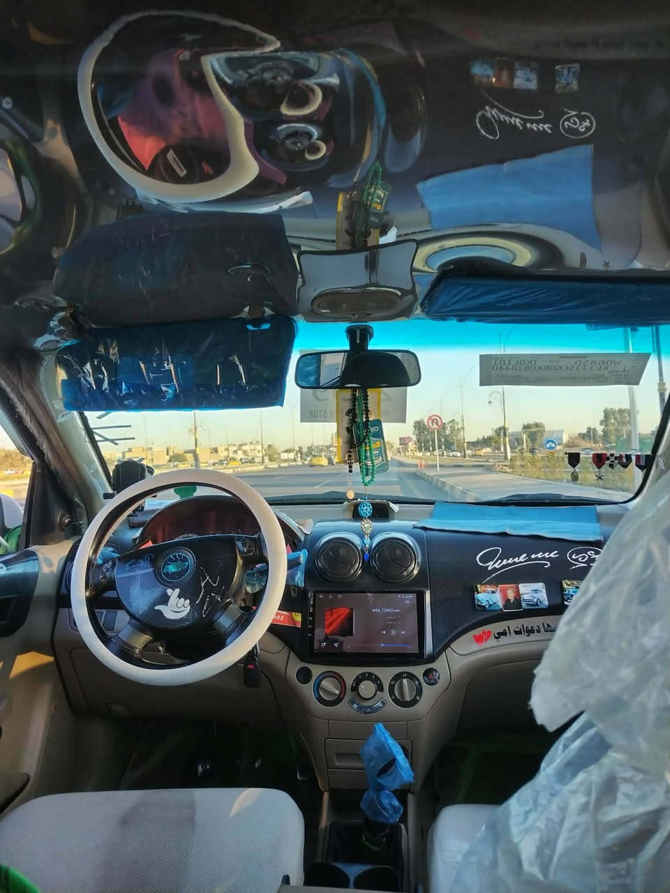 افيو ٢٠٠٩ للبيع هياة غرمات صفر ***********
