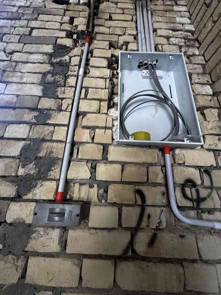 مساء الخير ناسنا الطيبه  
عل بركة الله جانب من اعمالنا 
حفر نزالات جداريه وتثبيت بوكسات 
شرح احد مواقع عملنا موضح بلصور 
موقع العمل بابل 
بادارة ابو روان شييخ الجبل

*********** 
شغلنه موضح بلصور حبايب كلبي ⚡️⚡️⚡️
