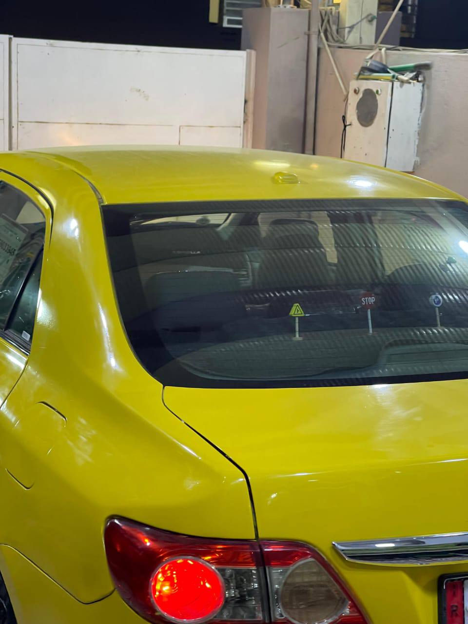 بيع مستعجل كورلا 2009 محدث 2013 والسونار مرفق بالمنشور فقط على المعاينه خابرني سياره شوفة العين على حبايه ونص بدون برغي نقص وشكو تحت السياره من صدر متبدل جديد مع وصل ضمان للمصداقيه صبغة اولى حتى صقل وبوليش بعده مصايرر
رقم سياره بغداد الجديد بسمي مصفره هيئه وغرامه
سعر السياره 105 وبيها مجال مكاني ديالى خانقين 
للأستفسار اتصل ***********
