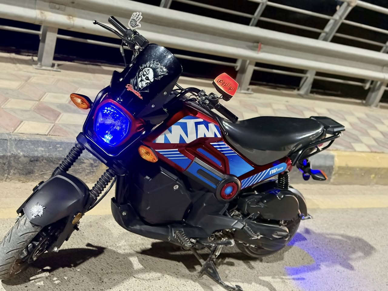 السلام عليكم للبيع دراجه هوندا نوفه أم تي أم دراجه مكفوله كفاله عامه مكينه 150شلعه ومعدل السعر 1250وبيه مجال المكان طوريج الرقم ***********
