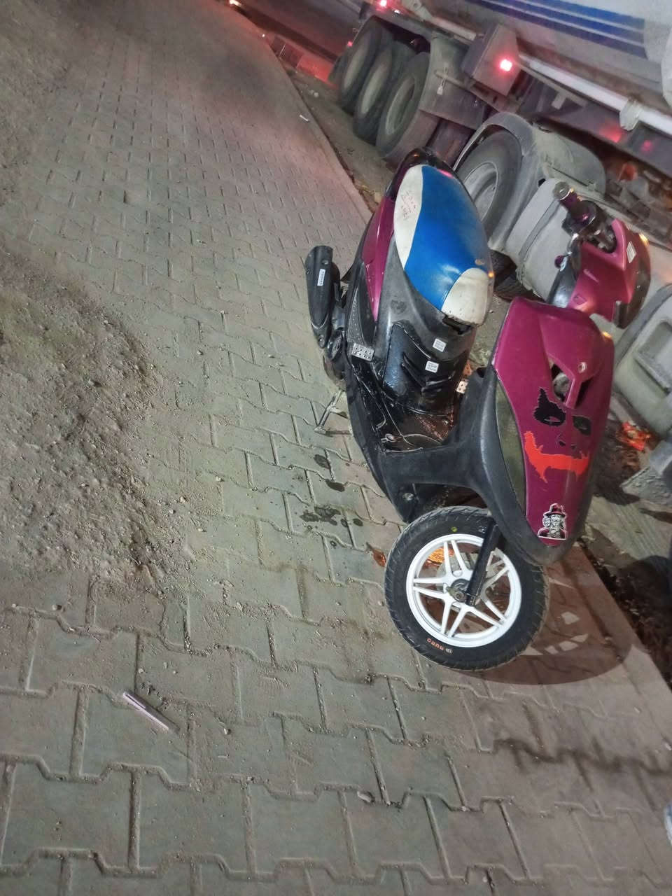 السلام عليكم ترى جماعه نظيفه للبيع ما بيها اي نقص مكان بغداد السعر 450 
***********
