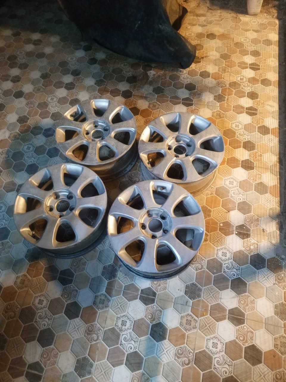 البيع ‭0781 939 7722‬
