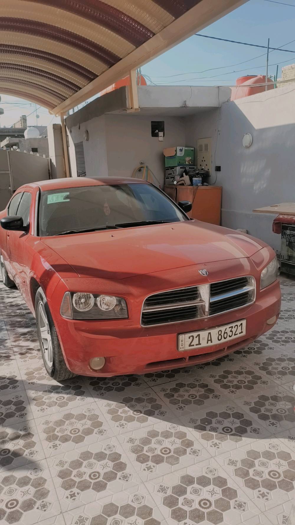 جارجر ٢٠١٠ كفاله عامه خليجي نضيفه بشكلللل ماشيه ١٨٠ الف حته دعاميات كفاله كلشي جديد بيه حداديه تايرات كلشي جديد فول مواصفات 