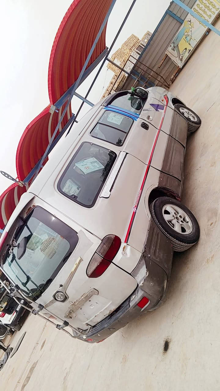 سلام عليكم ستاركس 7للبيع اصل ربعه دسك مكينه بيه بخار بدون تنقيص كير اكسن كفاله رقم بغداد نكليزي مصفره ولا ربع سنويه لل 31سياره خير من الله جاهزه مال جناي كهربائية كله شغاله شواصي واحد معمر تعمير درجه اولى  مكان الديوانية السعر 55وبيه مجال باقي تفاصيل ***********
