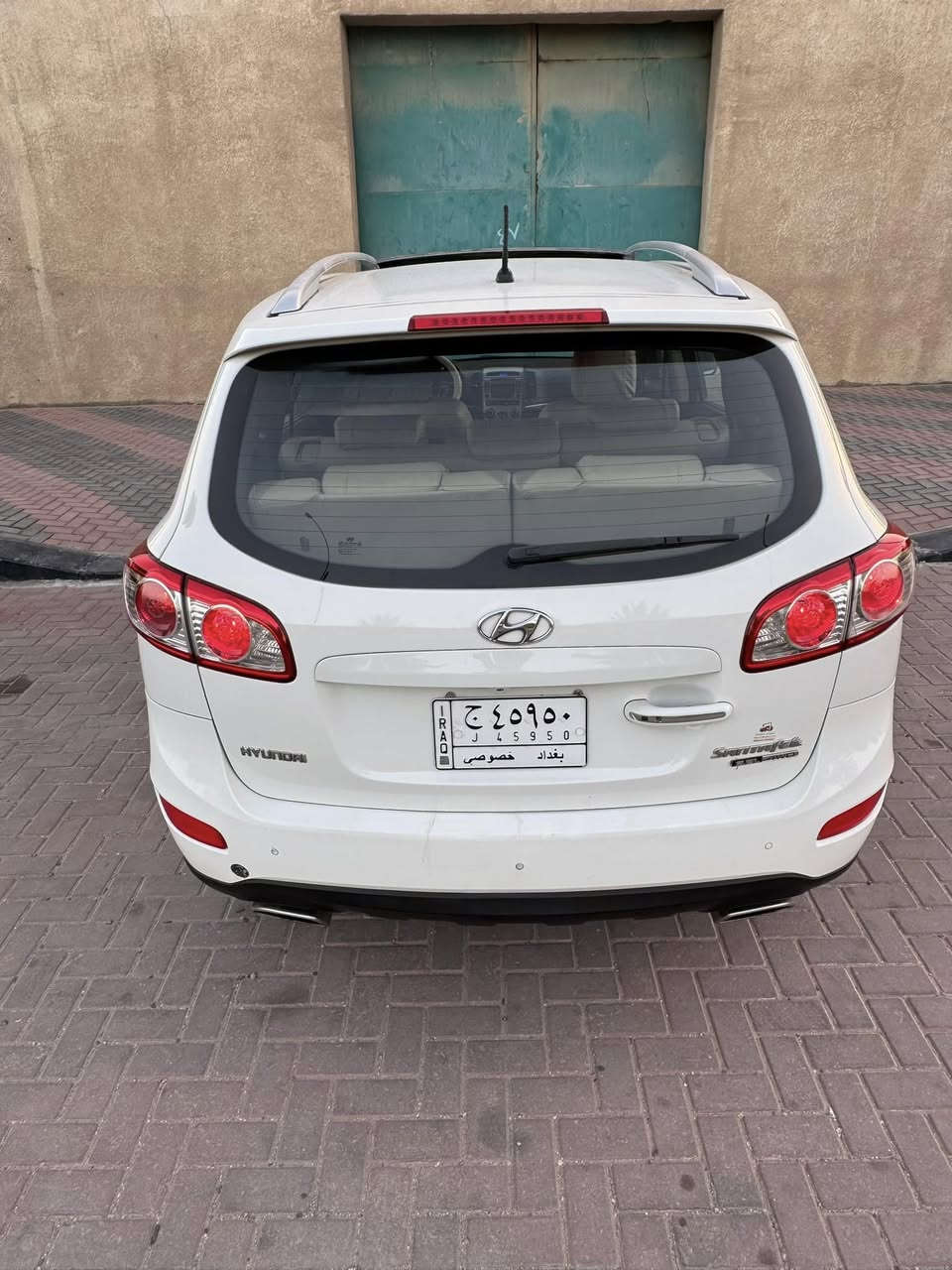 السلام عليكم سنتافي 2011خليجي فول  موصفات رقم بغداد سنويه جديده مكفوله من الضربه والتبديل والصبغ والبارد حتى دعاميات وسونار موجود مع كافه تفاصيل سياره مال جناي وجديده عل وضع شركه 
مكينه 3500مكفوله مامفتوحه كير مامفتوح كله بلادي
حداديه جديده تخم تاير جديد ماشيه 150الف فقط 
بصمه تشغيل بصمه ابواب فتحه سقف 7راكب 
كشن كهربائي تبريد 3قطع ثلج ❄️ تدفئه مري شفط تحكم ستيرن كامره حساس خلفي جاهزه من كلشي 
مكان السياره كربلاء السعر165). مجال بسيط جدا 
***********
