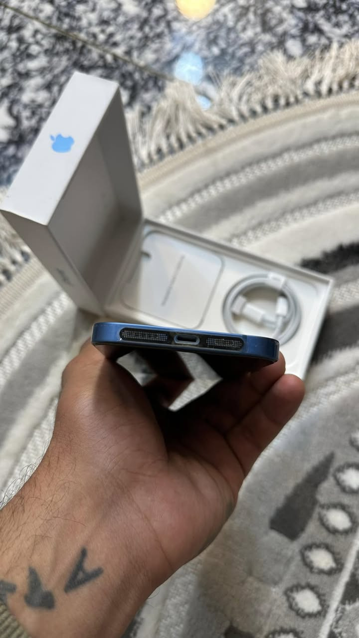 سلام عليكم
ايفون 13 عادي ذاكرة 128
نظافه 100%
استخدام بسيط
بطارية 92
مغلف مـن الجوانب
الجهاز مـن وكاله العلي بالجزائر وصل شراء موجود
جهاز مكفول للاخير
مع 5 كفرات
السعر 460 وبي مجال حك الجيه 
  البصرة الزبير  

‭0783 844 3994‬
