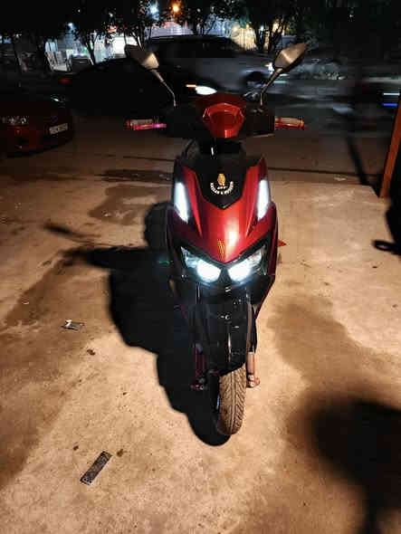 دراجه شحن سكنس موديل ٢٠٢٥
بطاريه ليثيوم حجم البطارية ٧٢فولت أخت لجديده استعماله ٥اشهر حتى ضمانه ما خلصان من حسن وحسين أخت الجديده استعمال قليل سرعه ١٢٠
التواصل ***********
