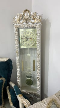 ساعة • جديدة • للبيع