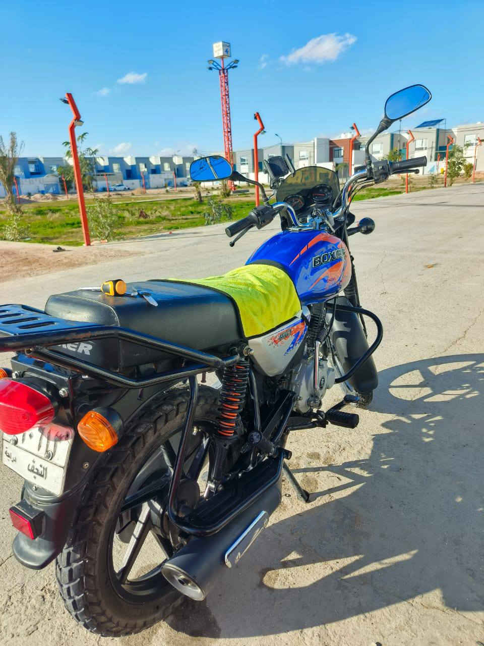 سلام عليكم بوكسر رقم نجف  مديل 23 سعر 2.100 بيه مجال لشراي
درجه ماخذينه من الوكيل من 23 دراجه ما ناقصه اي شي 
محرك شد شركه ما مفتوح  لاتنقيص ولا تبخر  
للتواصل ***********
