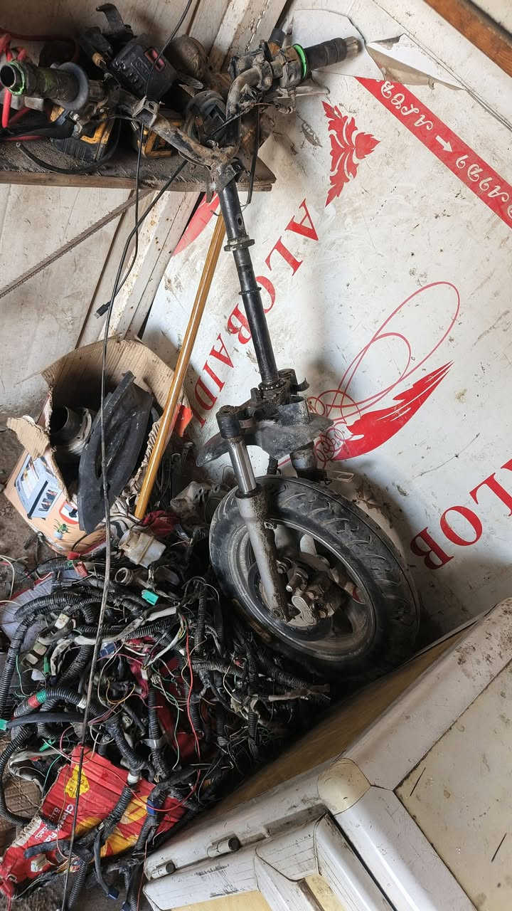 للبيع ماكينه سبايسي***********
