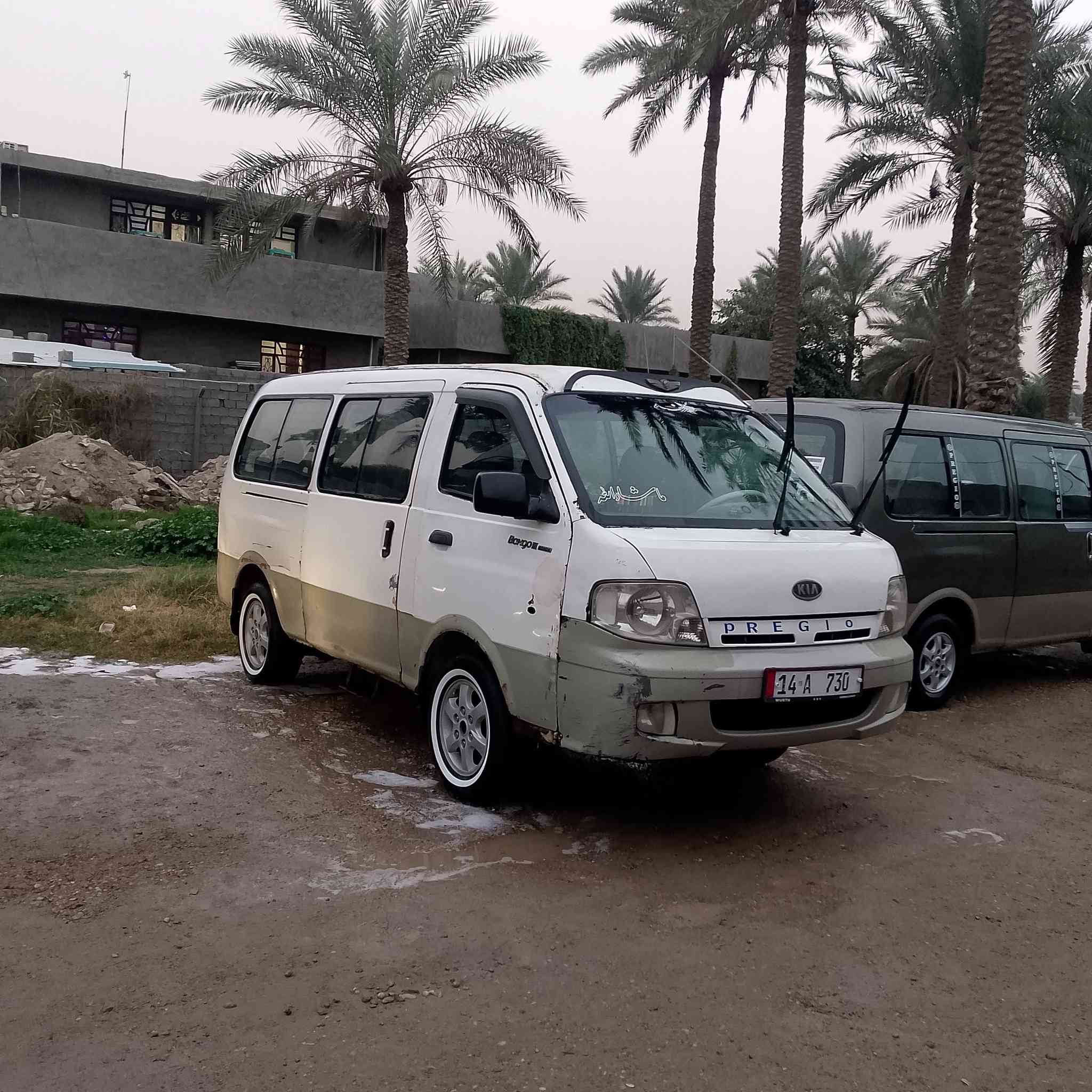 سلام عليكم
بريجو منغولي مديل 2005
كير محرك اكسن مكفولت 
تخم تاير ..رقم نكليزي 
مصفره هيئه ومرور 
مكان ابو غريب 
***********..***********
