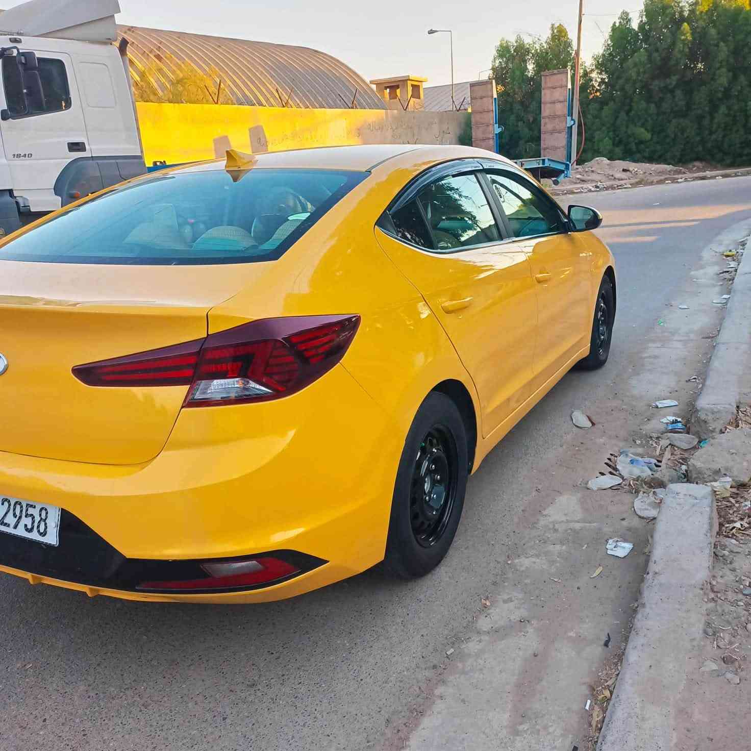 السلام عليكم النترا 2019وارد أمريكي حادثه بسيط بدون ايرباك صور الحادث بالمنشور بدون تبديل كير ايتي بلدي مو تحوير السياره جديده وجاهزه السعر 120$وبيه مجال الاستفسار اتصل ***********مكانه بغداد
