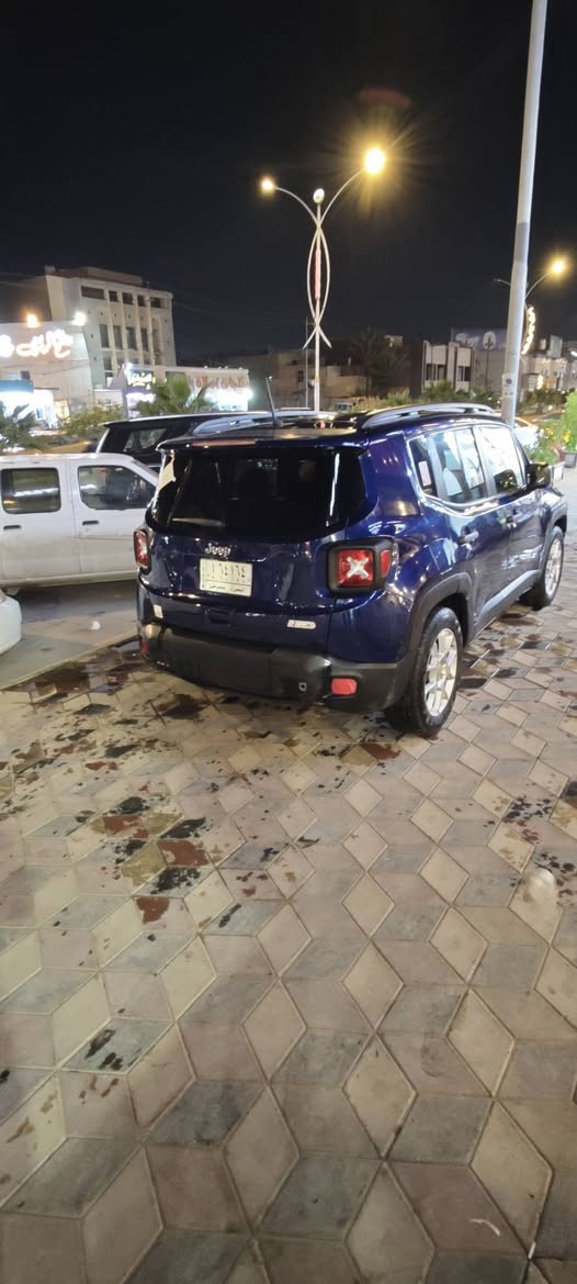 السلام عليكم سيارة جيب رينيكيد وارد امريكي موديل 19 حادثة جملغ واحد امبدل فقط بيه شخطات فقط من الجوانب سنوية تنتهي بعد سبوع رقم بصرة مداور ثاني يوم سيارة حلوة وجاهزة العنوان ناصرية مركز حي الشموخ الرقم *********** ناصرية, ذي قار
