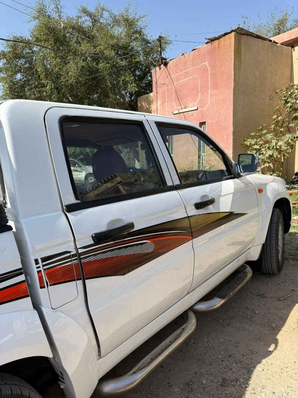 سلام عليكم يالله
سكاي موديل ٢٠١٣مكفوله من ضربه وكص صبغ الجماليه فقط 
مكان بغداد 
سياره نضيفه كلش تبريد تدفئة شغال 
سعر ٦٥وبيها مجال بسيط 
رقم ***********
