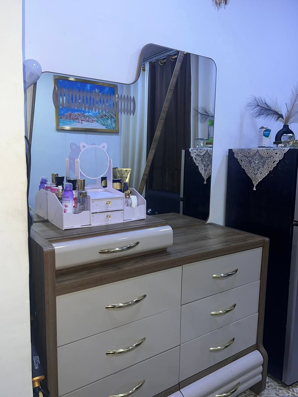 غرفه للبيع ..
متكونة من ١٠ قطعة تركية ضخمة وثكيله 
اخذتها قبل سنه وهسه دابيعها  بيها كسر صغير بلجامه مال كنتور 
 
للأستفسار ع سعر مراسله الرقم 

‭***********‬
