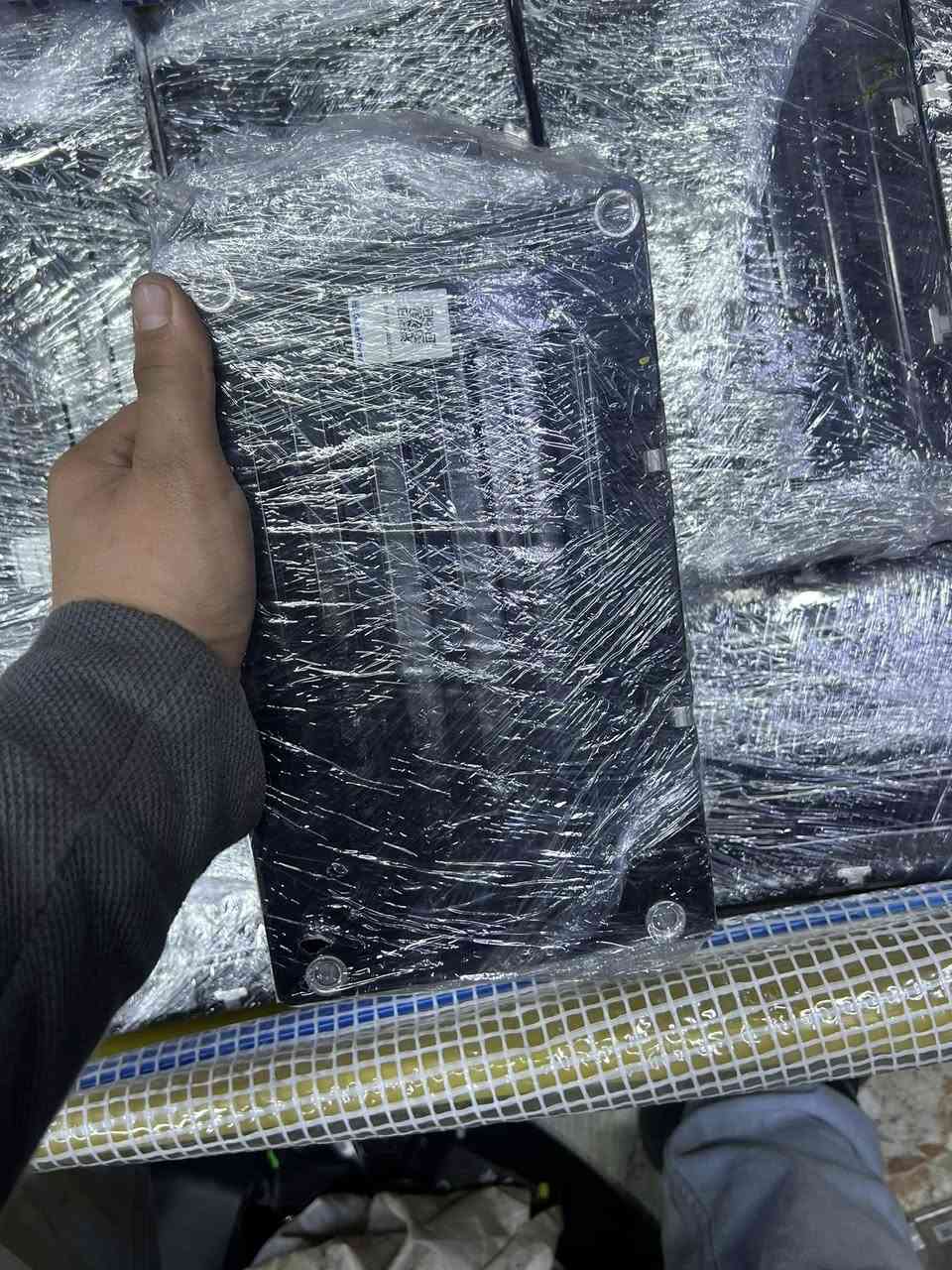 السلام عليكم متوفر بطاريات 12v لجميع انواع السيارات الكورية الهايبرد للاتصال 
*********** واتساب 
***********
