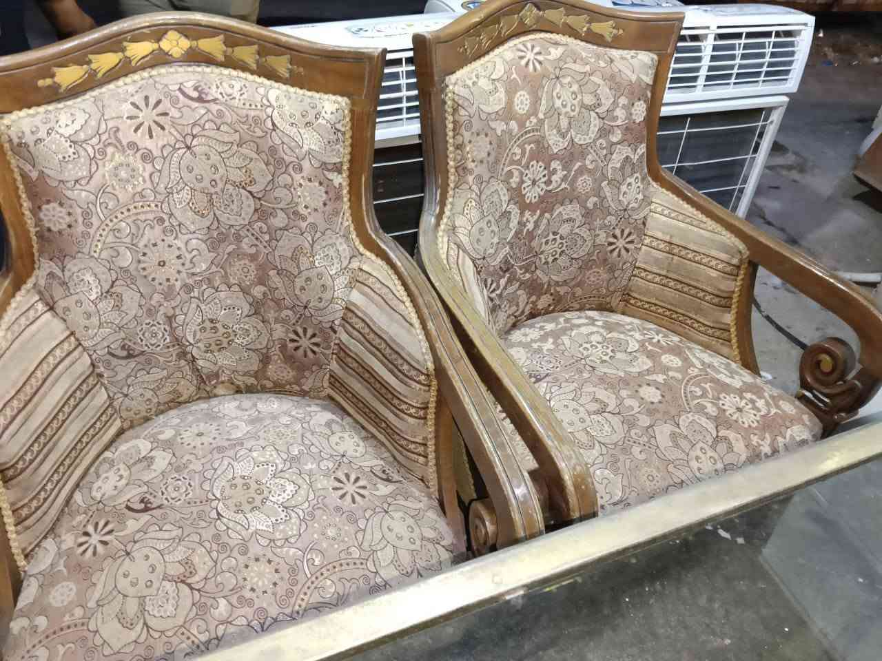 سبلت ميديا طن كامل وشغال سعره 185
بنكات بنسونك شغالات سعر الوحده 35 بيه مجال 
كراسي وان 60 بيهن مجال 
منقله 35 مكان بغداد شارع فلسطين ***********
