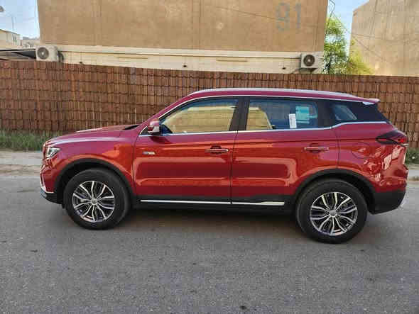 جيلي ازكارا 2023 فول مواصفات دفع رباعي

فول مواصفات 1/1 - لون احمر ماروني

السعر 133$

ماشية 29 الف كيلومتر قابلة للزيادة

- محرك 1.5 لتر تربو 3 سلندر مع محرك هايبرد EMS

- محرك صنع بشراكة جيلي وشركة فولفو السويدية

- عدد الاحصنة : 190

- تورك (عزم الدوران) : 300 نيوتن متر

48V EMS Motor - محرك كهربائي

- كير 7 سرعات دبل كلتش DCT - 4WD - دفع رباعي

- كراسي جلد طبيعي نوع نابا - تبريد وتدفئة وتحكم كهربائي ميموري الكراسي الامامية

- مودات قيادة (سبورت - راحة - ايكو اقتصادي - طرق وعرة)

- لايتات السيارة كلها فول LED

- اضاءة داخلية مع الوان مختلفة دشبول وبيبان

- سقف بانوراما - صندوق كهربائي

- كامرات و حساسات 360 درجة

- تبريد قطعتين و منفصلات سايق و الراكب

- اوتو هولد - نظام مساعدة على نزول المنحدرات

- رادار وكامرات امامي وخلفي - تحديد سرعة - قفل سرعة - محافظة على المسار - بريك تلقائي - قيادة الية

8x Surround Speakers سماعات

- مري كهربائي وشفط - مراية وسطية تعتيم ذاتي 

- التجوة الوسطية بداخلها فتحة تبريد تصير مثل ثلاجة صغيرة

- شاشة وسطية حجم 12.3" - وشاشة السائق دجتل

- ترحيب ذكي بالانارات مع غلق النوافذ اوتوماتك عند الخروج - فتح قفل بالاقتراب من السيارة اوتو - جامات 4 اوتوماتك صعود ونزول

سيارة فول مواصفات 1/1 مكفولة كفالة عامة من الصبغ والبارد والحار

بيها تكحيل فقط و رصعة كلش خفيفة بباب السايق

رقم اربيل سيارة بـأسمي تحويل ثاني يوم - هزة وفحص كلشي جديد يعني تحويل مباشر بدون تعب

سيارة بضمان 5 سنوات

0770 602 0320 بغداد
