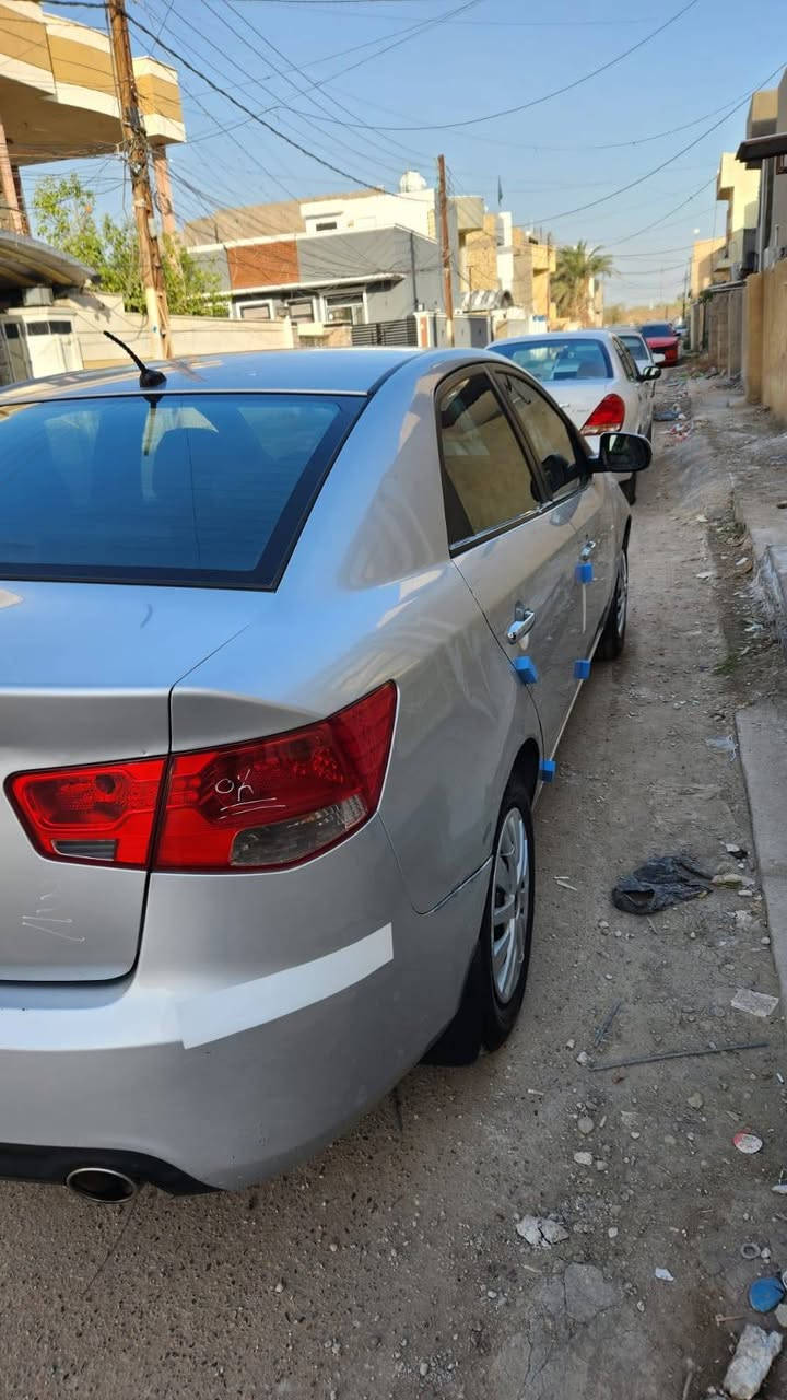 كيا سيراتوا ٢٠١١
السلام عليكم 
كيا سيراتوا ٢٠١١  بأسمي
  وارد خليجي  -  ماشيه ١٥٥ الف
 السيارة متعوب عليه ومرتبه ومتصرف عليها دينار
 بيها بارد مكانين بسيطات 
مكينه ١٦٠٠ كير ٦ نمر 
تحكم ستيرت وشاشه وكاميرا اصليات 
مكان السيارة بغداد المحمودية 
السعر ١١٥ 
***********
