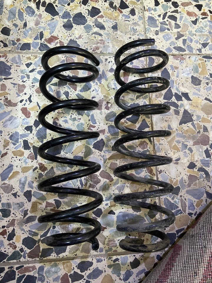 السلام عليكم عندي غراض كورلا 18 امانة الله الغراض اصليه مال كصه جديد من عده الدبلات مال كوري ع فحص كل قطعة التاخذها ع فحص وبسعر مناسب مكاني بغداد 
***********
