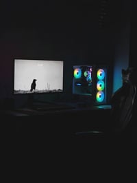 RTX 4070 سوبر • R5 7600 • ٣٢ جيجا DDR5