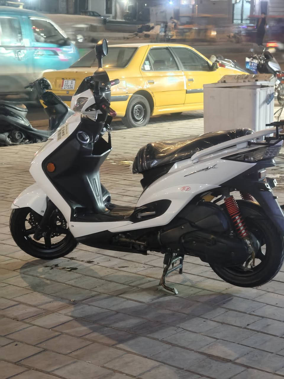 سلام عليكم 🫡 
دراجه اللبيع 
دراجه  جديده سكنس لد ياباني  
شلعه معدل   كهربايات كلهه شغله 
قرب مطعم ليمونه  اللستفسار  📞***********
