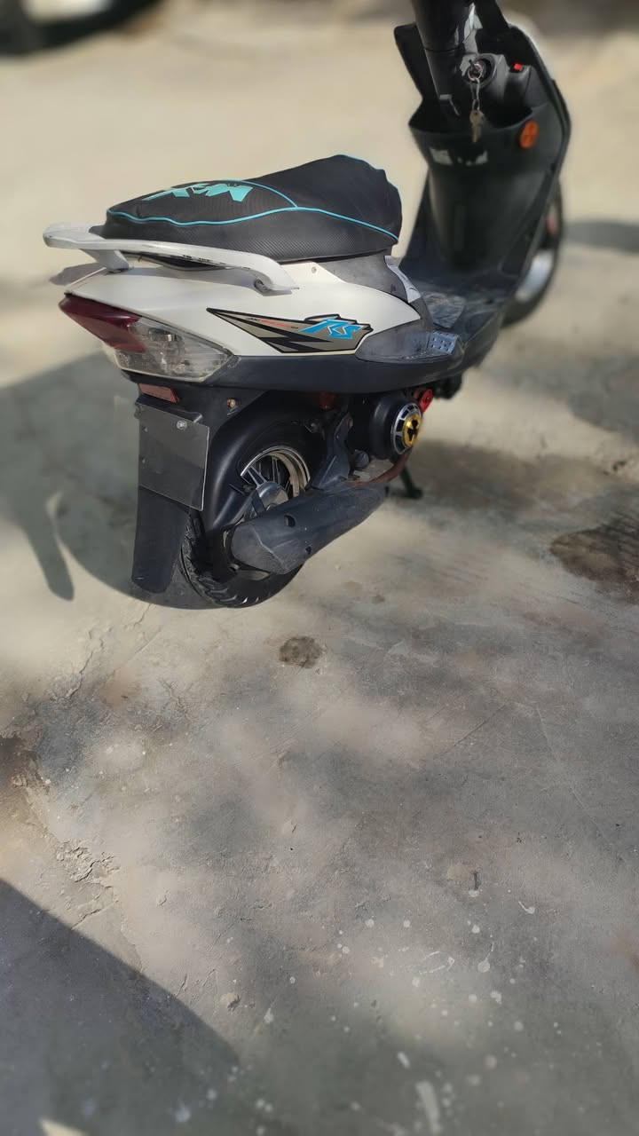 سلام عليكم دراجه ماكس للبيع
2006 سلف هندر بس مرات باتري يشغل مرات لا ويل كروم يدات اصليه شوفت عينك دراجه حلوه سعر 500وبيها مجال مكاني كربلاء


**إذا كنت صاحب هذا الإعلان وتريد حذفه لأي سبب، رجاءا أرسل رسالة إلى الدعم الفني**