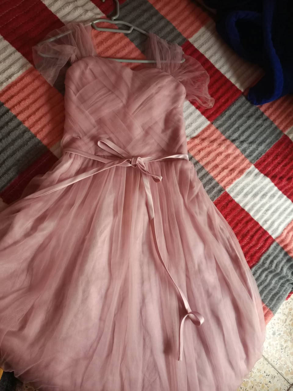 فستان مناسبات ضهر لاستيك بنات ملبوس مرة وحدة قياس 39 بنات يجنن بلبس
الله شاهد جديد بعدة لبسته بس مرة 
شتريته ب50 
ابيعه ب38
 مكاني مدينة الصدر قطاع 61 
***********
