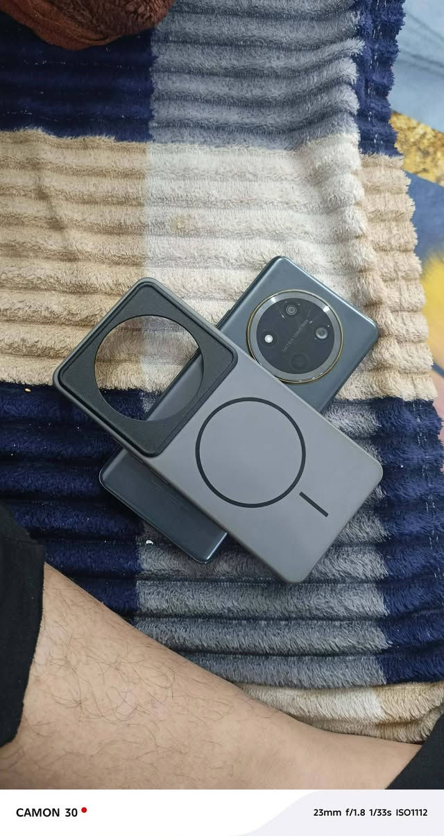 السلام عليكم  تلفون» 9c× للبيع مكفول من كلشي مابي شخط سعر 300 بي مجال مكاني بغداد مدي الصدر رقمي *********** بس بي واتساب و فيس
