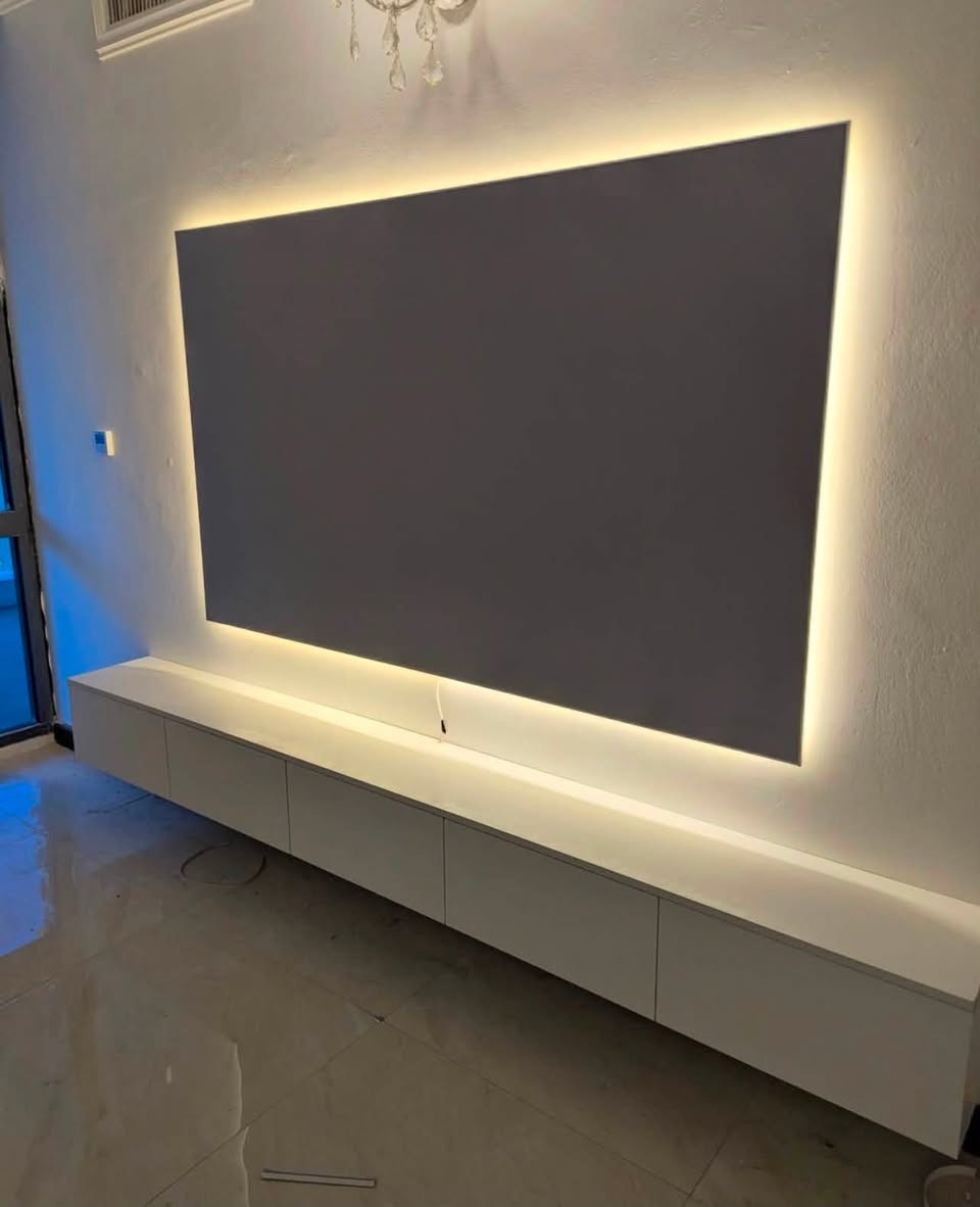 تصميم ديكور بلازمة ب نمط عصري يفوق الخيال
يضم أنارة LED من الداخل
مع ميز اسفل البلازما
للطلب و الاستفسار التواصل مع الصفحة او مع الرقم *********** او زيارة ورشتنا 
 البوابة الجديدة السايد الثاني الكراج المقابل لجسر المشاة
