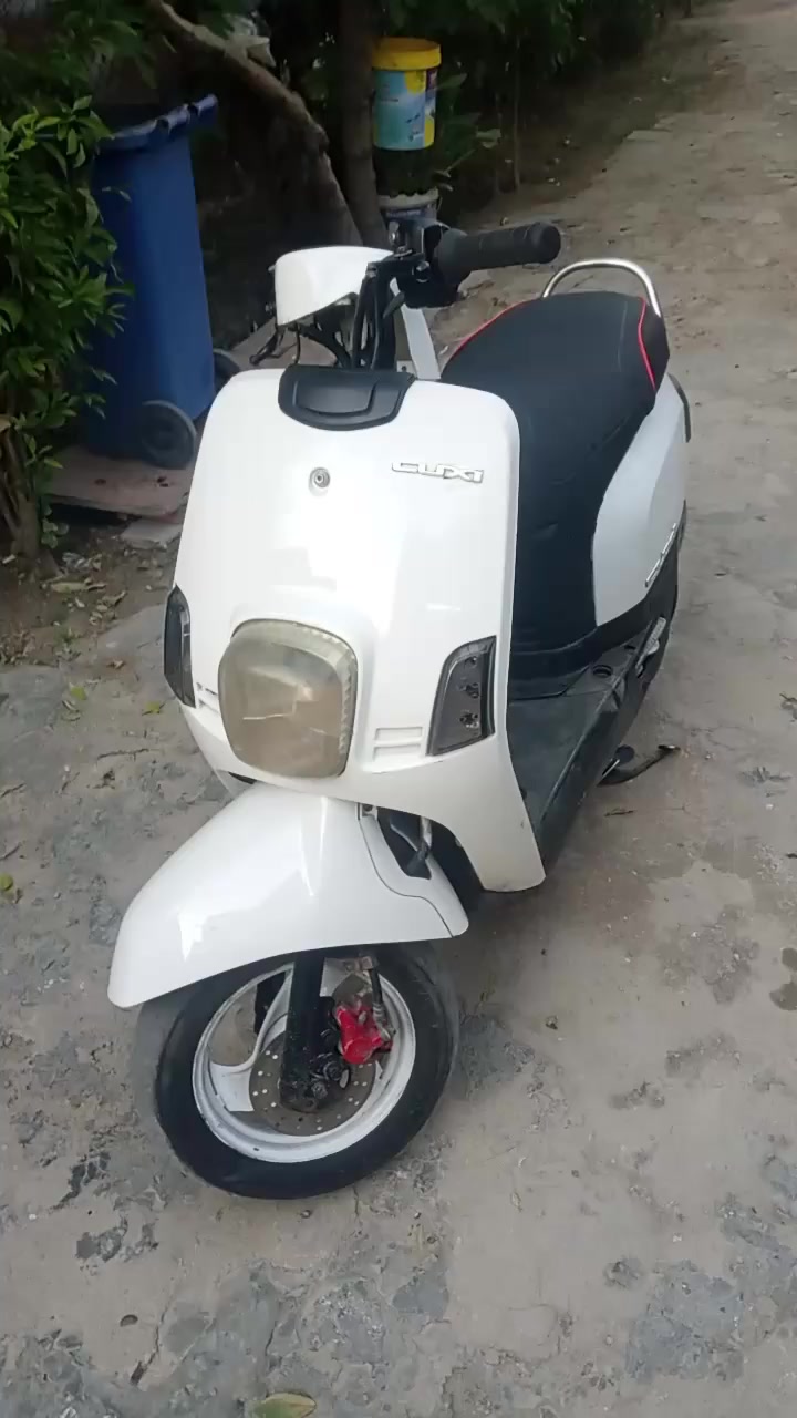 سلام عليكم دراجه ماكس بوليس كابيتر مكينه ٥٥ ناعمه نضوح تبخير ماكو كهرباء شغلات كلها اشاير بك لايت طستها كلش حلوه رايدها ٤٧٥ قفل مكاني بياع شارع قطره ندى 🤍 ***********
