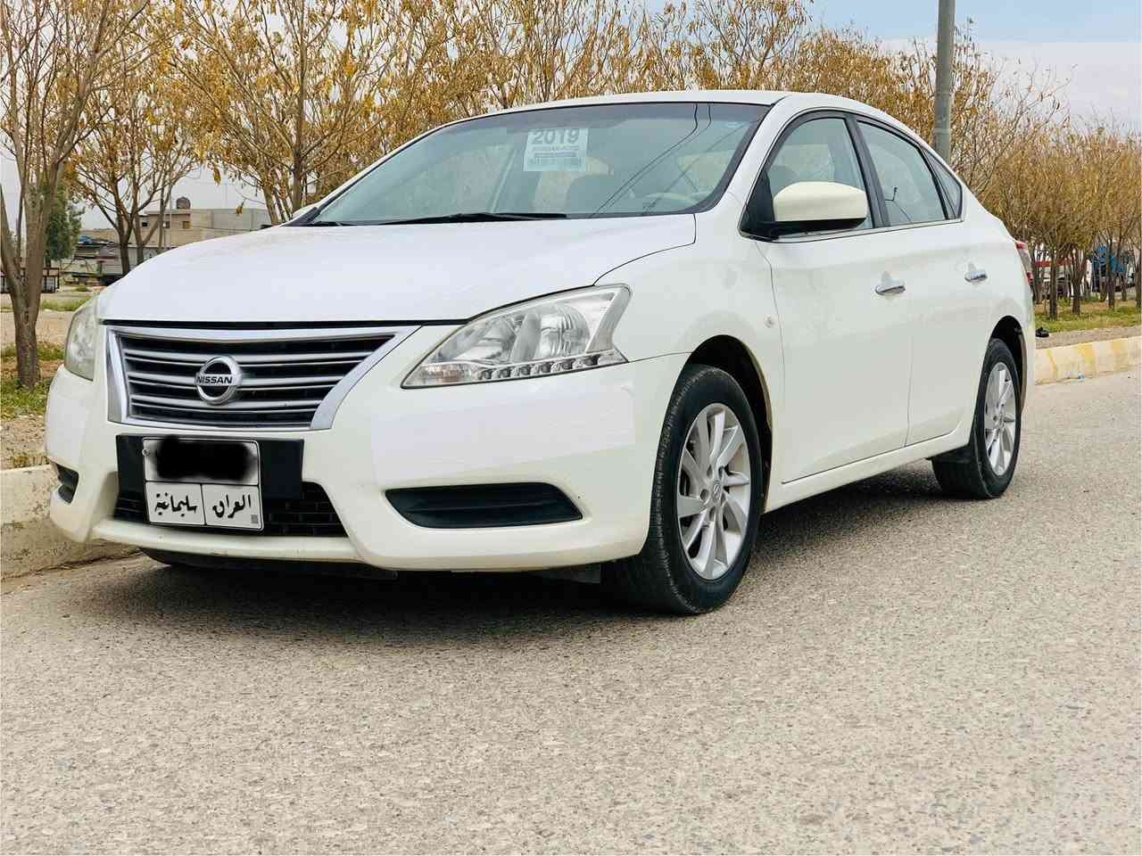 سەلامو عەلێکوم
نیسان سێنترا 
مۆدێل2019سپی سەدەفی بێبۆیاخ سەیارەکە200kmڕۆییە بەس تابڵێی جوانە
تایەکانی تازەنو سێرفز کراوە هایدرۆلیکی گێرەکەیشی گۆڕاوەهەمو گیانی بەشەرت
نرخیشی 118گەڵاوو مەجالێکیشی تیایە
شوێن کەلار..سمود..

ژ..م***********
