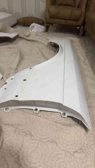 ادوات مرسيدس جامبو se300 
وارد  بدون قطره صبغ 
جاملغات اماميه قطعتين ايسر وايمن
بنيد وباب جنطة خلفي
بابين اماميات
واضحه النضافة بالصور وبالواقع احلى
📞 
***********
