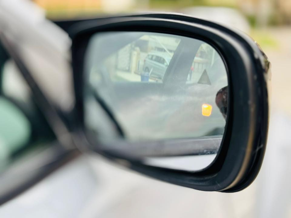 السلام عليكم جارجر 2021 سكات وايد بدي اصل لون مميز سموك
السيارة كفاله عامه بدون حادث بدون ايرباك ماشية 40 الف محرك مامفتوح 

السيارة فول مواصفات 

فتحه 
بصمه 
كشنات تدفئه تبريد 
ستيرن كهرباء 
رادار جانبي 
نقاط عمياء 
خزن كشن 
داخل احمر سكات 
كزوز موبار 

السيارة بحاله الوكاله رقم شمالي باسمي 

مكان السيارة بغداد 

للاتصال // ***********
للاتصال // ***********
