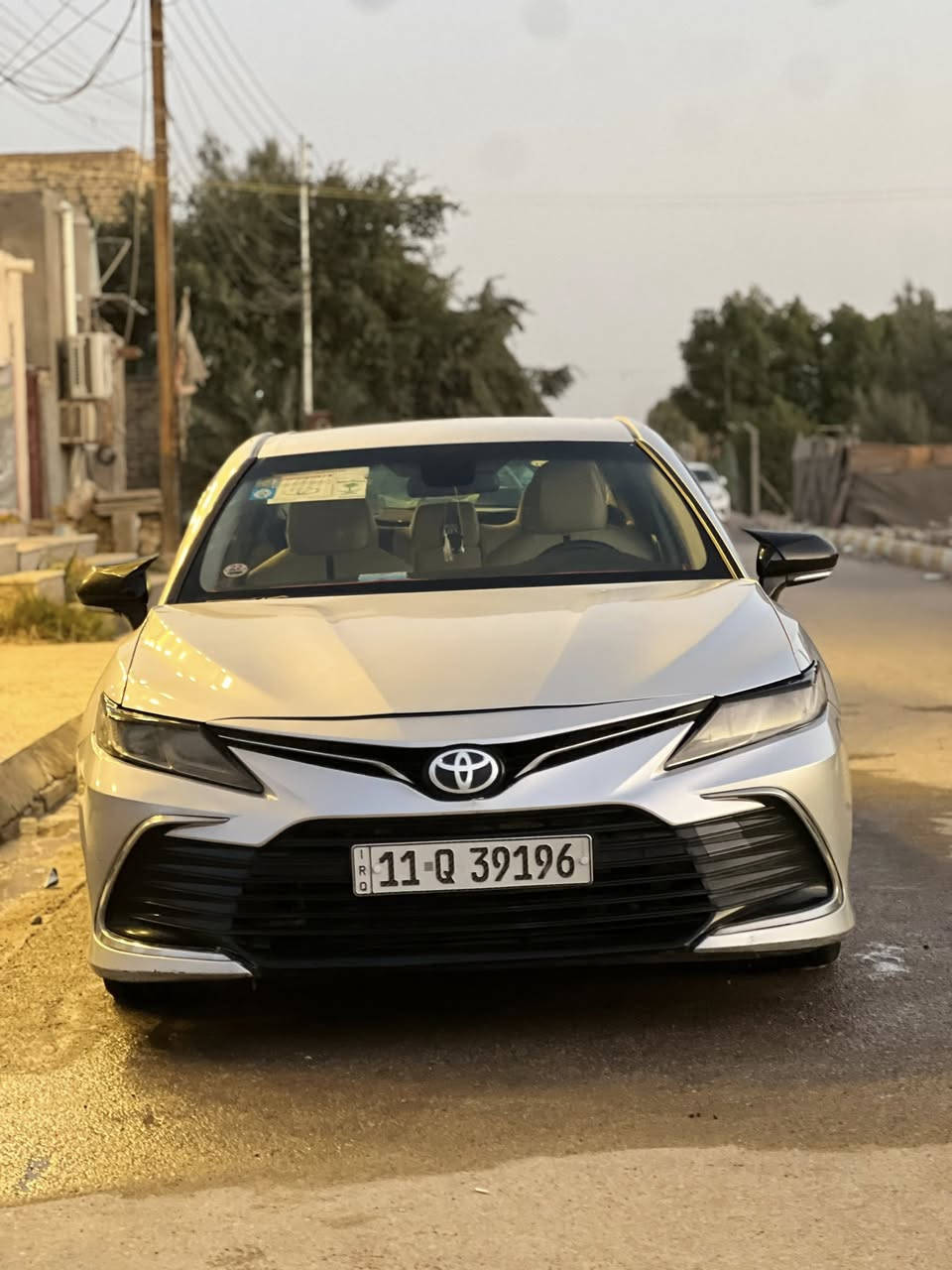 السلام عليكم      اخوان انه مكلف بل نشر
كامري موديل 2022  
موصفات le
محرك 2500
تكسي دبي صبغ عام بالإمارات 
سياره نضيفه وعليها تعديلات هواي 
ويل كاب 
تحكمات ستيرن
حساسات خلفيه
تخم تاير 
حداديه كامله 
السعر 145وبيه مجال الشراي 
للتفاصيل 
كتاب الفحص موجود بل منشور 
***********
