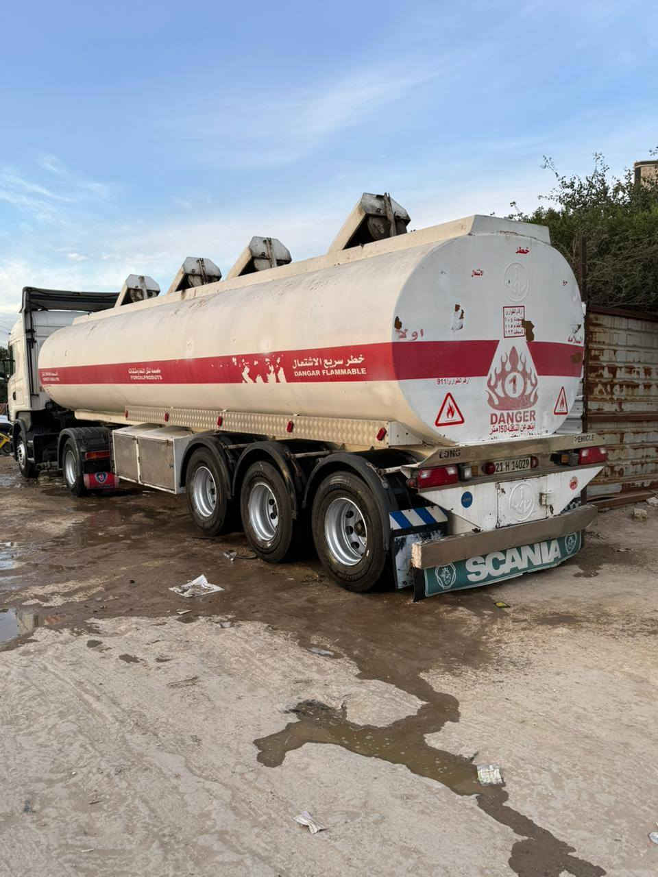 صهريج سكانيه البيع موديل 2007 سياره جاهزه العمل
حموله 36000
موبايل ***********
