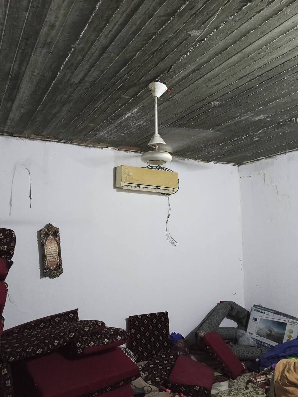 بيت طابو زراعي للبيع 

في قضاء ابو خصيب شارع الوسطي قرب مدرسة طيور الخصيب الاهلية 

مساحة البيت 200 متر 

يحتوي البيت على غرفتين ودوانية وصاله ومطبخ وحمام 

السعر 50 وبي مجال 

لاستفسار تتواصل على رقم 

***********
