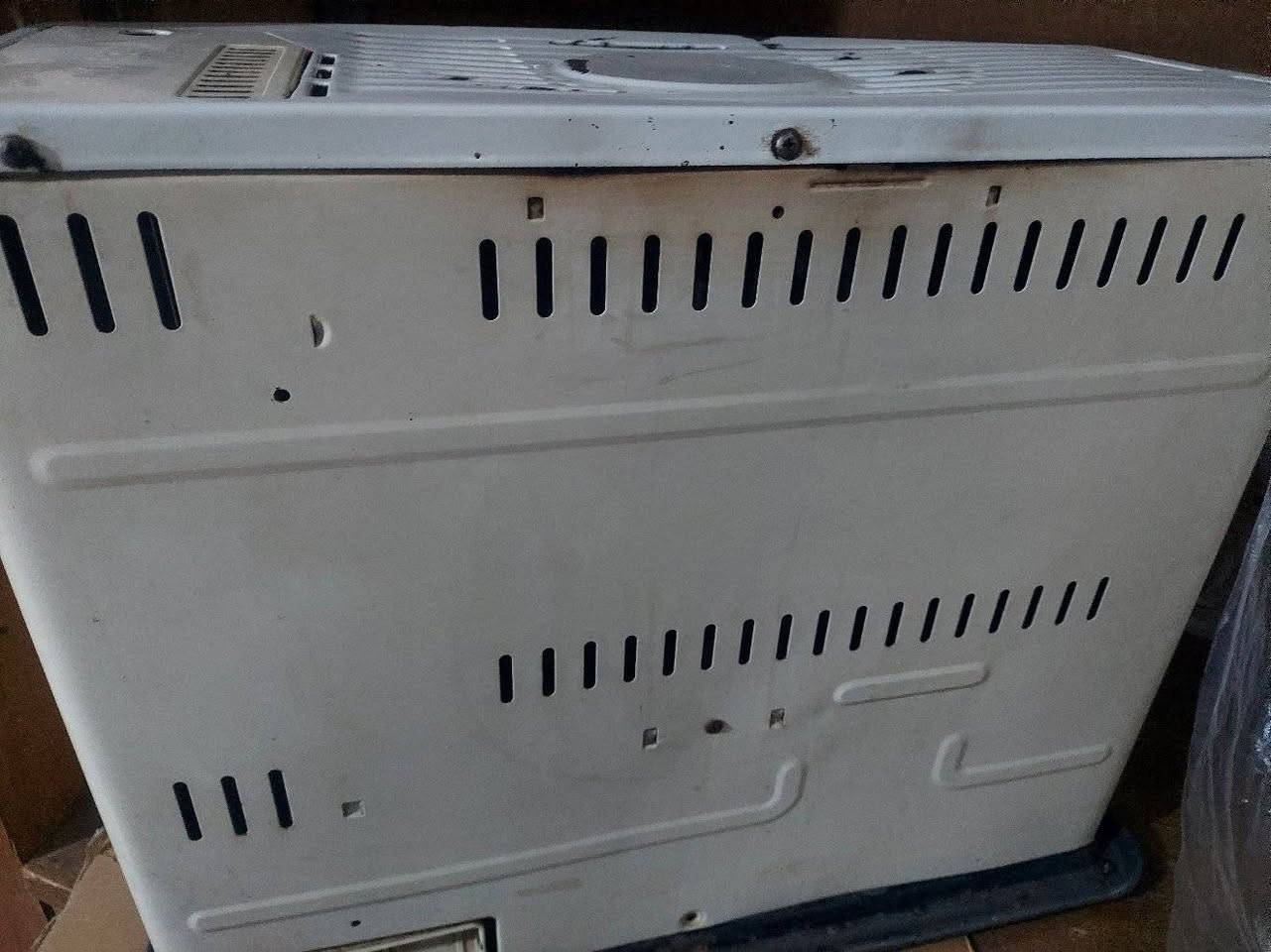 غساله هيتاشي لبيع سعر ٧٥ الف
صوبه كورنه ٤٠الف 
***********
