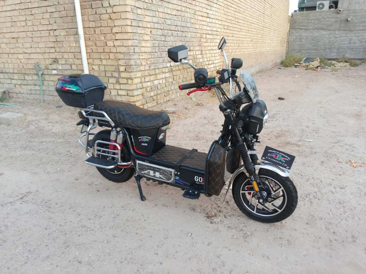 سلام عليكم دراجه شحن نوع الخوين  موديل 2025 تشغيل عن بعد بطاريات 36امبير شرط ع فحص بطاريات اخذتهن تخم جديد بطاريات قبل صار شهر  اخذتهن تخم كامل   ع فحص قفله 800  مكاني فلوجه فقط *********** بصمه عدد ثنين لبيع فقط سوك كلشي بي
