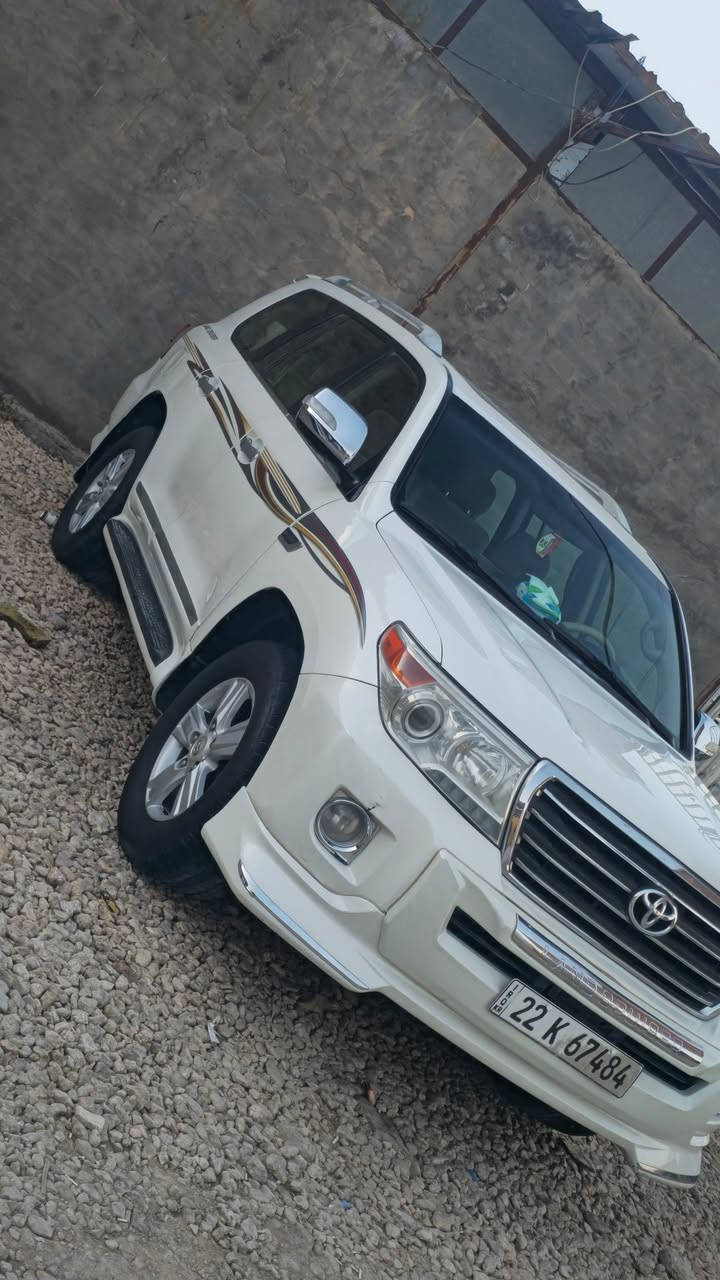 لاندكروز موديل ١١ ستينه محدثه سياره جاهزه بسمي تحويل بيها مكان بارد زغير 
مكانها حله بابل 
***********
معرض الخفاجي لتجاره السيارات الحديثه
